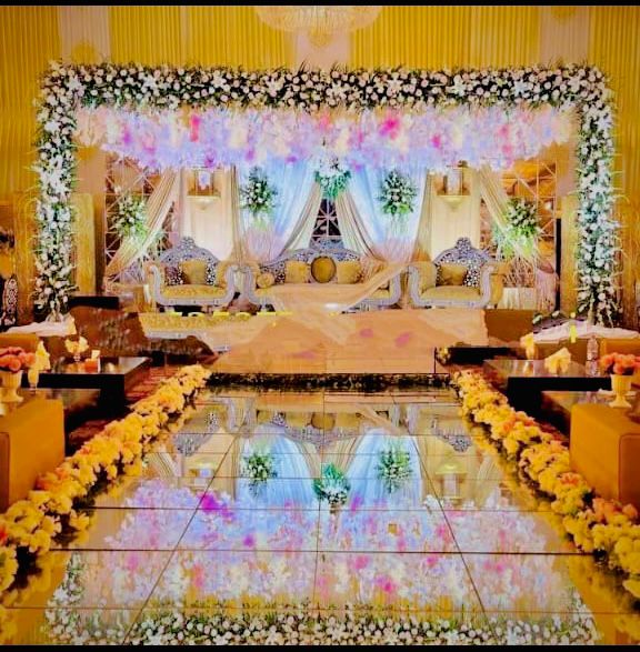 Hall Decor